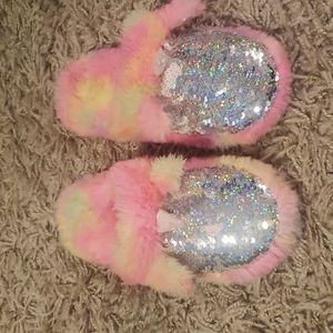 Kids unicorn slippers
